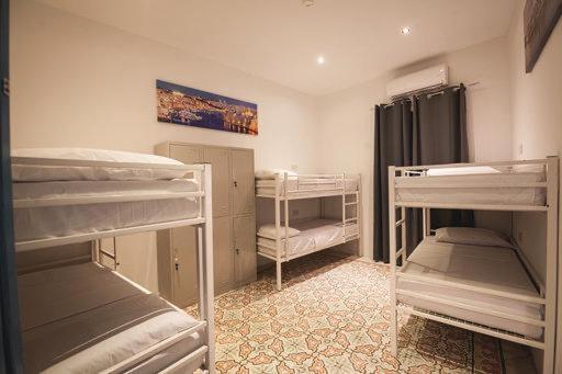 Book A Rest Malta Hostel Saint Julian's Exterior photo